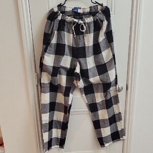 Old Navy Men's Black and White Plaid Joggers